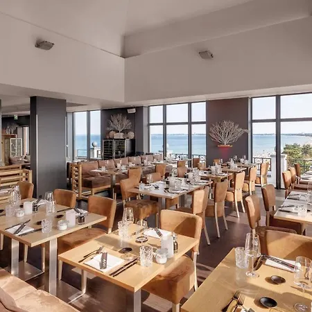 Bayside Hotel 4*